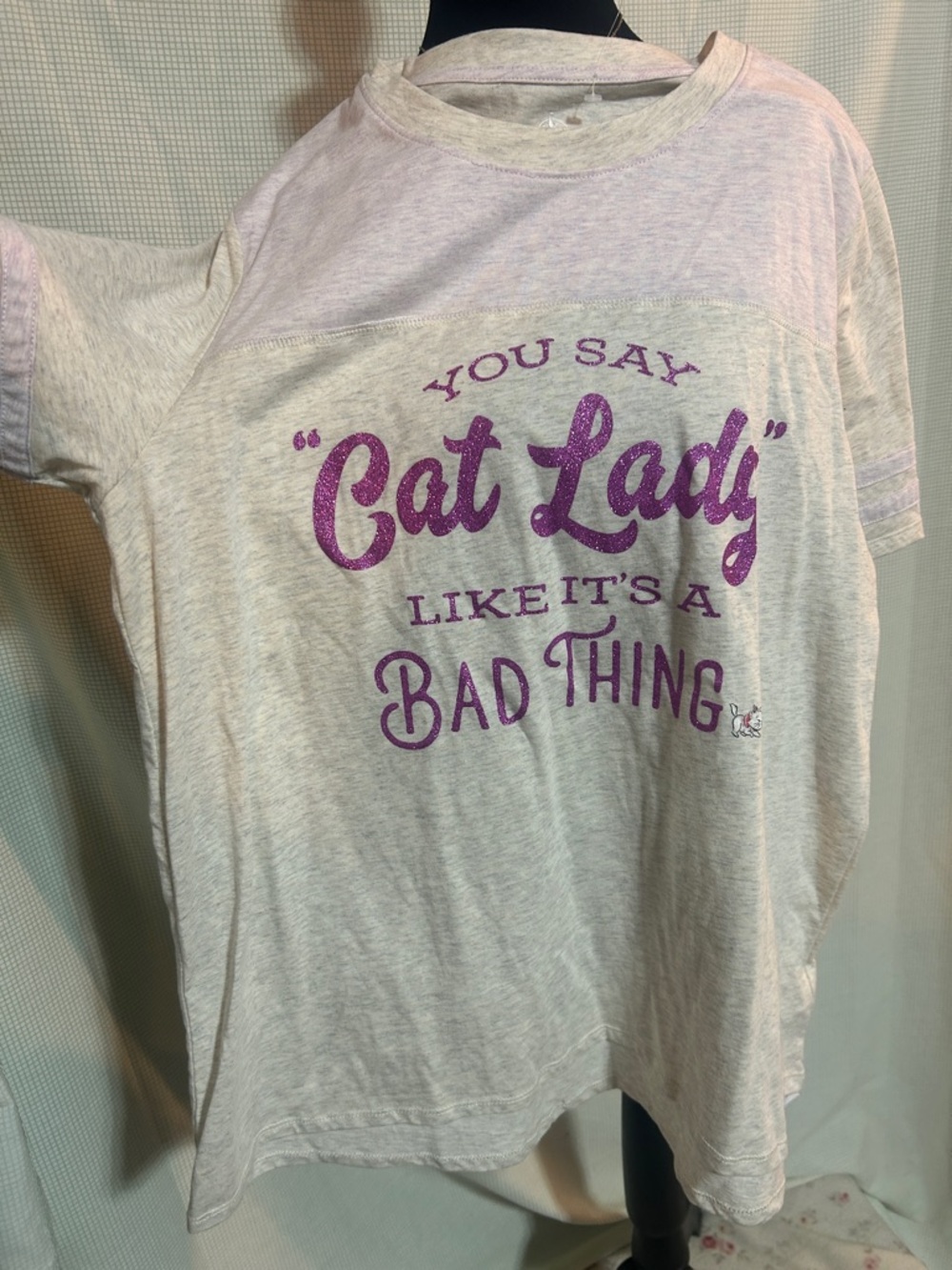 Disney “You say Cat Lady like it’s a bad thing”cream and Pink Tee XL women